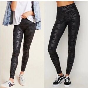 SPANX Faux Leather Shiny Camo Leggings
Black Grey High Rise Shaping Pants Sz XL